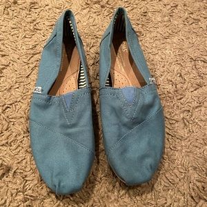 tom’s alpargata flats